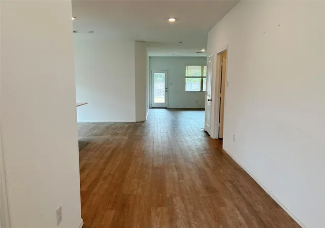 Photo 2 of Single family home for sale at 19115 Pinewood Grv Trl, New Caney, TX 77357 | MLS# 68310003 | Listing updated on 2026-10-08