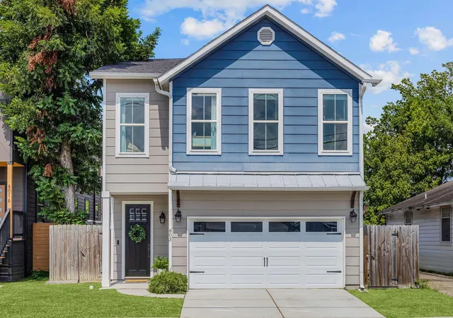 Photo 1 of Single family home for sale at 803 E 32nd 1/2 St, Houston, TX 77022 | MLS# 23440876 | Listing updated on 2026-10-05