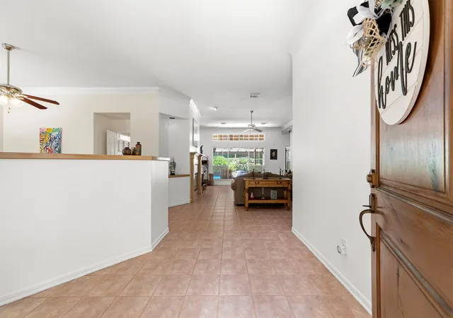Photo 4 of Single family home for sale at 185 Purple Slate Pl, Spring, TX 77381 | MLS# 48430056 | Listing updated on 2026-09-12