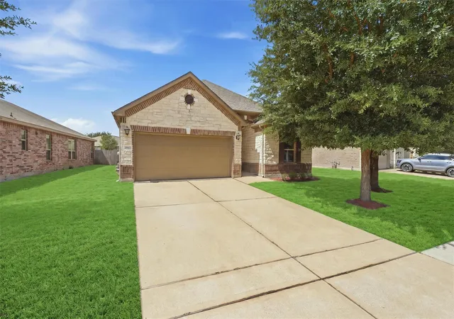Photo 2 of Single family home for sale at 25522 Brentmoor Dr, Porter, TX 77365 | MLS# 27961254 | Listing updated on 2026-09-26