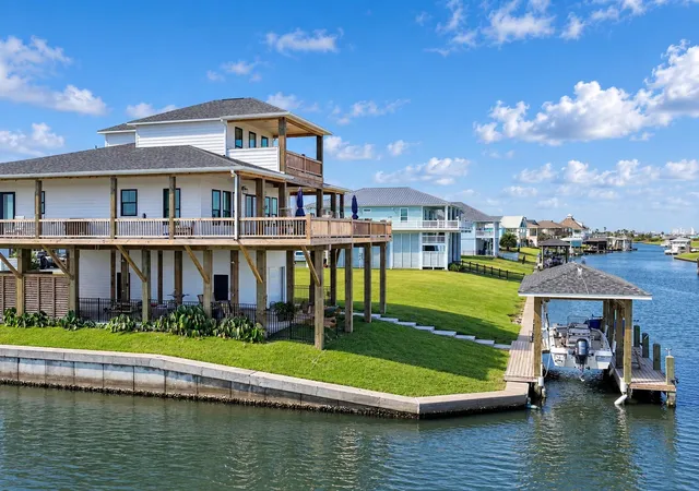 Photo 3 of Land for sale at 1929 Nelson St, Port Bolivar, TX 77650 | MLS# 400346 | Listing updated on 2026-09-09