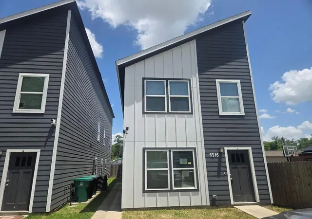 Photo 1 of Multi family home for sale at 6916 Tommye St #A-B, Houston, TX 77028 | MLS# 38231360 | Listing updated on 2026-09-25