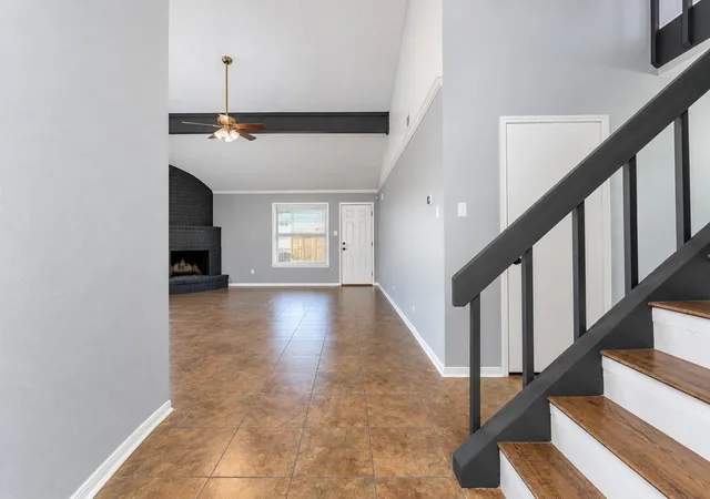 Photo 3 of Single family home for sale at 7119 Sandy Knls Dr, Spring, TX 77379 | MLS# 38443610 | Listing updated on 2026-09-13
