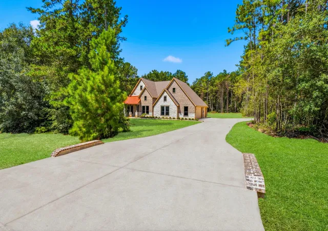 Photo 2 of Single family home for sale at 12956 Shady Woods Ct, Montgomery, TX 77316 | MLS# 27369307 | Listing updated on 2026-09-11