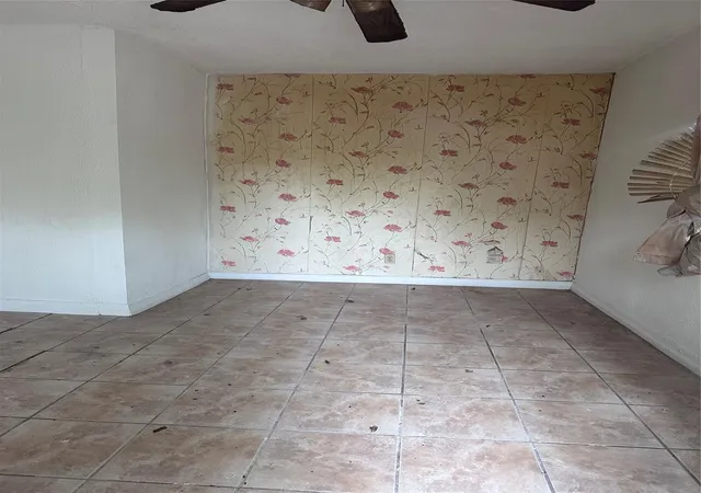 Photo 4 of Single family home for sale at 2308 Russell St, Houston, TX 77026 | MLS# 11514997 | Listing updated on 2026-09-03