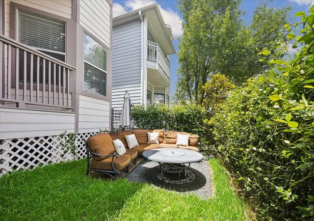 Photo 3 of Single family home for sale at 2309 Nicholson St, Houston, TX 77008 | MLS# 3071462 | Listing updated on 2026-09-17