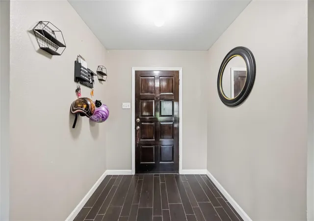 Photo 3 of Single family home for sale at 2118 Aberdeen Dr, League City, TX 77573 | MLS# 46755349 | Listing updated on 2026-10-06