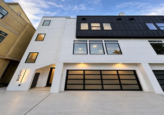 Photo 1 of Townhouse for sale at 1105 York St #B, Houston, TX 77003 | MLS# 43829008 | Listing updated on 2026-10-04
