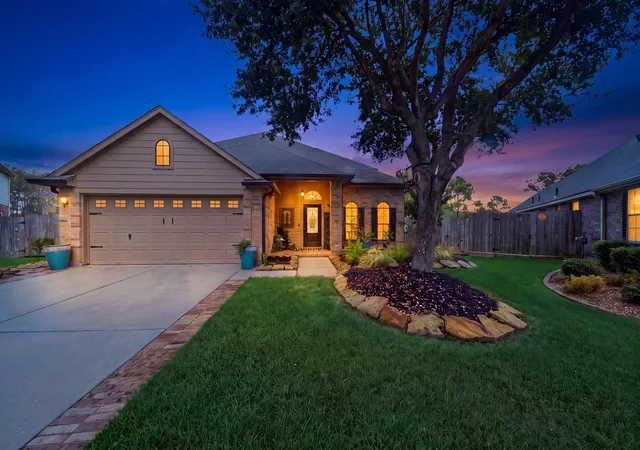 Photo 1 of Sale Pending at 2225 Silvercreek Ct, Deer Park, TX 77536 | MLS# 98239428 | Listing updated on 2026-09-18