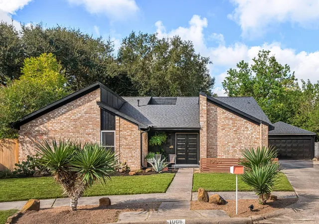 Photo 1 of Single family home for sale at 1006 Indian Ridge Ct, Katy, TX 77450 | MLS# 83192659 | Listing updated on 2026-09-16