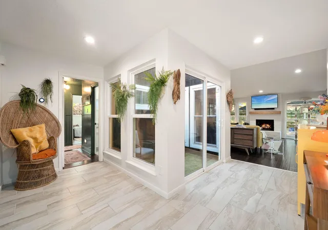 Photo 3 of Single family home for sale at 1006 Indian Ridge Ct, Katy, TX 77450 | MLS# 83192659 | Listing updated on 2026-09-19