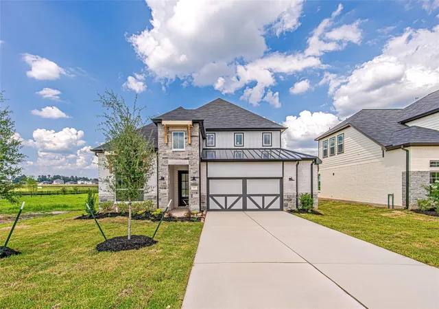 Photo 1 of Single family home for sale at 177 Peninsula Point Dr, Montgomery, TX 77356 | MLS# 23275890 | Listing updated on 2026-09-04