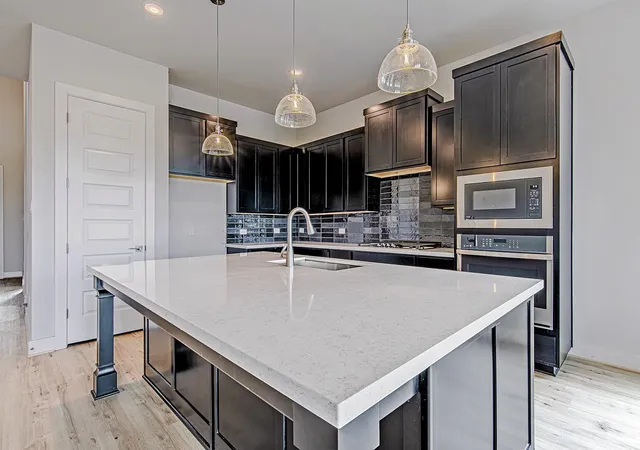 Photo 3 of Single family home for sale at 177 Peninsula Point Dr, Montgomery, TX 77356 | MLS# 23275890 | Listing updated on 2026-09-04