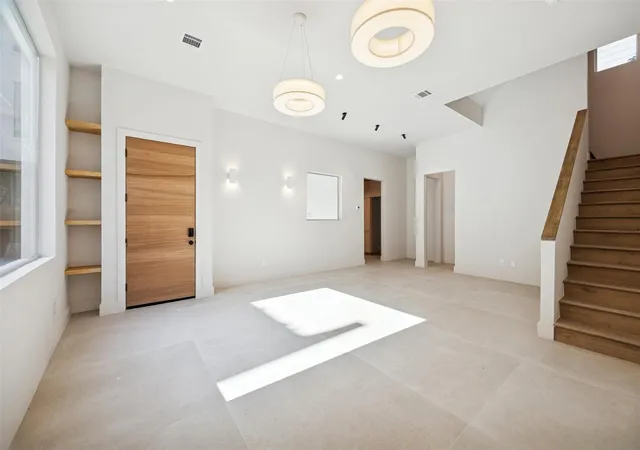 Photo 3 of Single family home for sale at 3514 Mount Vernon St, Houston, TX 77006 | MLS# 64979648 | Listing updated on 2026-10-09