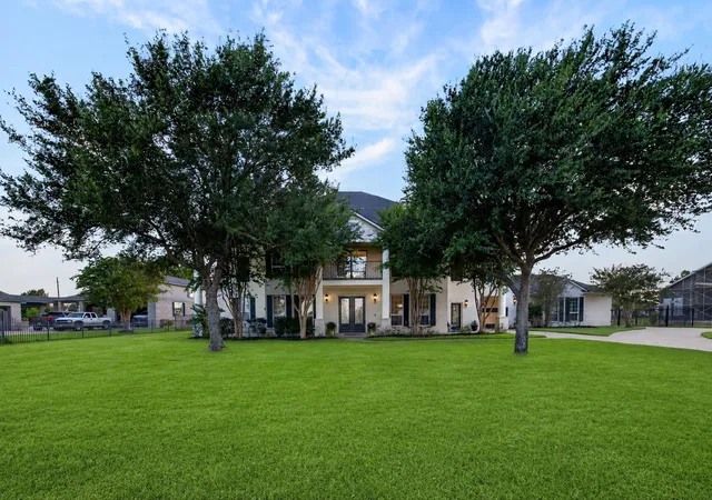 Photo 3 of Single family home for sale at 3203 Lakes Of Katy Ln, Katy, TX 77493 | MLS# 50541907 | Listing updated on 2026-09-26