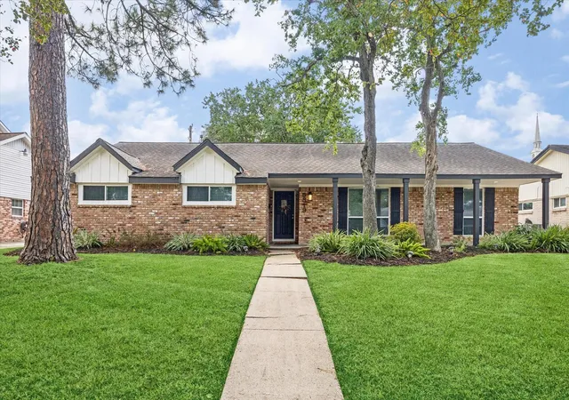Photo 1 of Sale Pending at 5819 Cheena Dr, Houston, TX 77096 | MLS# 39258229 | Listing updated on 2026-09-21