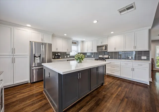 Photo 2 of Sale Pending at 5819 Cheena Dr, Houston, TX 77096 | MLS# 39258229 | Listing updated on 2026-09-21