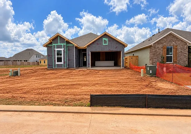 Photo 2 of Single family home for sale at 4622 Coral Bean St, Pinehurst, TX 77362 | MLS# 67863651 | Listing updated on 2026-10-07