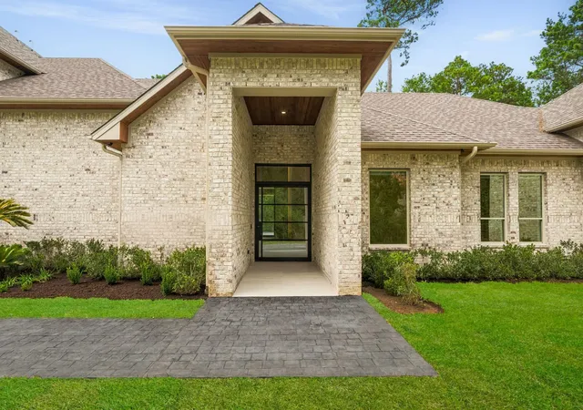 Photo 3 of Single family home for sale at 25210 Elijah Ct, Tomball, TX 77375 | MLS# 63534240 | Listing updated on 2026-10-09