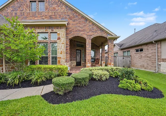 Photo 2 of Single family home for sale at 31127 Yellow Dawn Ln, Hockley, TX 77447 | MLS# 8499725 | Listing updated on 2026-10-07
