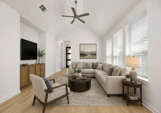Photo 4 of Single family home for sale at 12135 Wild Bnd Dr, Mont Belvieu, TX 77523 | MLS# 19165686 | Listing updated on 2026-09-07