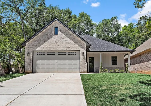 Photo 1 of Single family home for sale at 13222 Doral Cir, Montgomery, TX 77356 | MLS# 63454058 | Listing updated on 2026-09-09