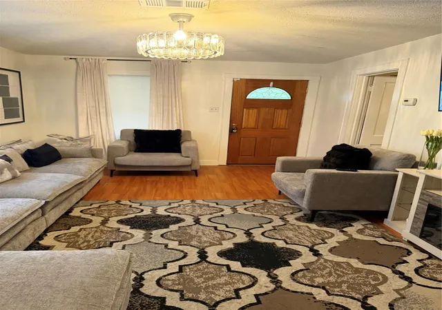 Photo 2 of Single family home for sale at 6211 Los Angeles St, Houston, TX 77026 | MLS# 53132975 | Listing updated on 2026-09-09