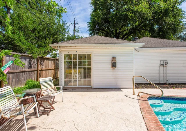 Photo 3 of Single family home for sale at 5622 Long Crk Ln, Houston, TX 77088 | MLS# 68728736 | Listing updated on 2026-09-05