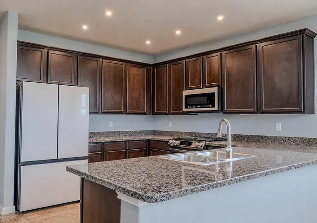 Photo 3 of Single family home for sale at 12559 Colony Hl Ln, Houston, TX 77014 | MLS# 59186260 | Listing updated on 2026-10-02
