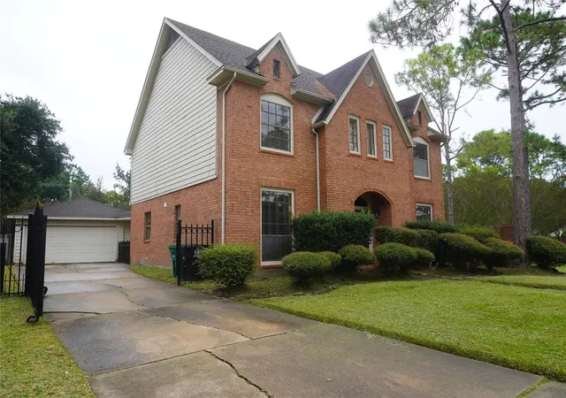 Photo 2 of Single family home for sale at 14423 Redbud Valley Trl, Houston, TX 77062 | MLS# 25091539 | Listing updated on 2026-09-03