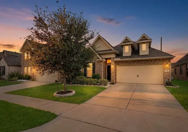 Photo 1 of Single family home for sale at 2726 Painted Sunrise Trl, Houston, TX 77045 | MLS# 96922034 | Listing updated on 2026-09-03