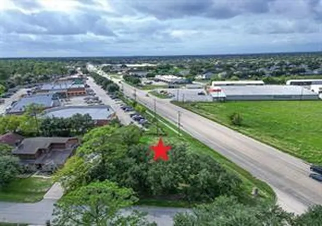 Photo 2 of Land for sale at 520 Fm 517 Rd W, Dickinson, TX 77539 | MLS# 28318530 | Listing updated on 2026-09-18