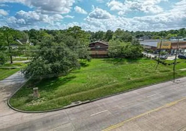 Photo 3 of Land for sale at 520 Fm 517 Rd W, Dickinson, TX 77539 | MLS# 28318530 | Listing updated on 2026-09-18