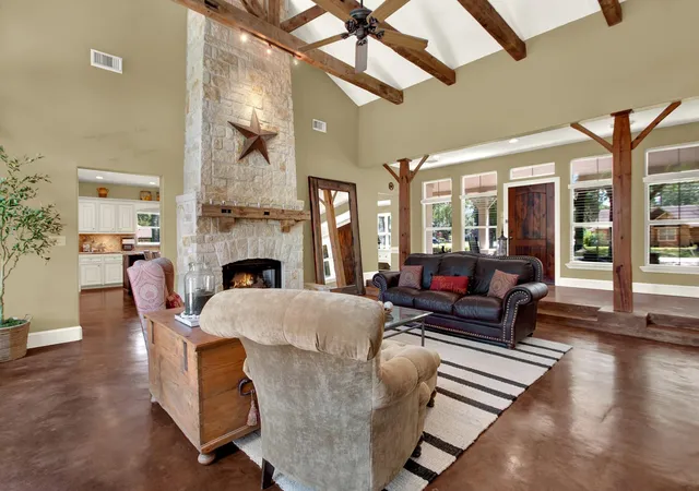 Photo 4 of Sale Pending at 12102 Oak Blf Dr, Houston, TX 77070 | MLS# 74957498 | Listing updated on 2026-09-16
