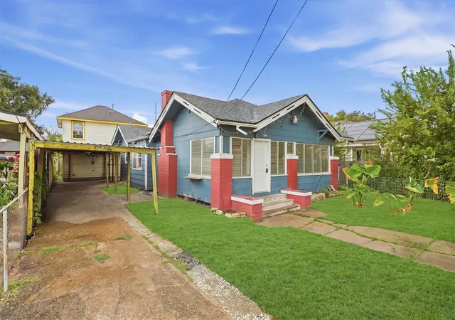Photo 2 of Single family home for sale at 5709 Sherman St, Houston, TX 77011 | MLS# 62870539 | Listing updated on 2026-09-24