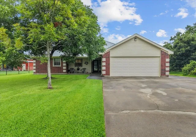 Photo 1 of Sale Pending at 6727 Ave C 1/2, Santa Fe, TX 77510 | MLS# 19102456 | Listing updated on 2026-09-08