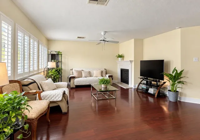 Photo 4 of Single family home for sale at 19543 Richland Springs Dr, Houston, TX 77073 | MLS# 49440206 | Listing updated on 2026-09-09