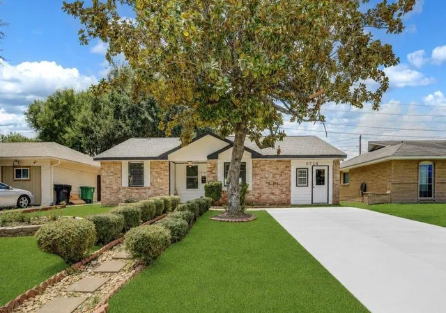 Photo 1 of Single family home for sale at 8714 Amblewood Dr, Houston, TX 77099 | MLS# 67380987 | Listing updated on 2026-09-18