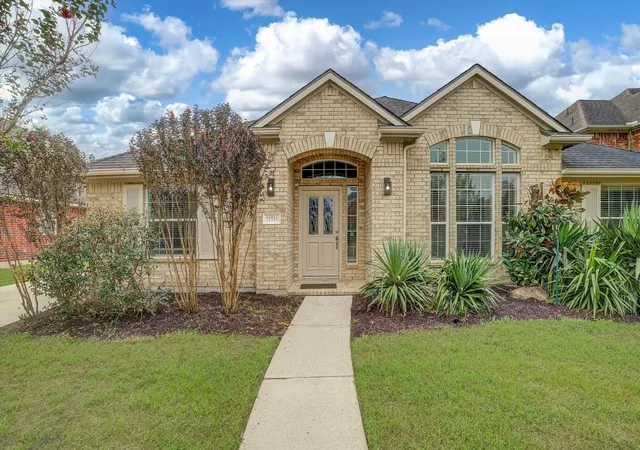 Photo 4 of Single family home for sale at 11511 Kingsbarn Ct, Tomball, TX 77377 | MLS# 48961887 | Listing updated on 2026-09-14