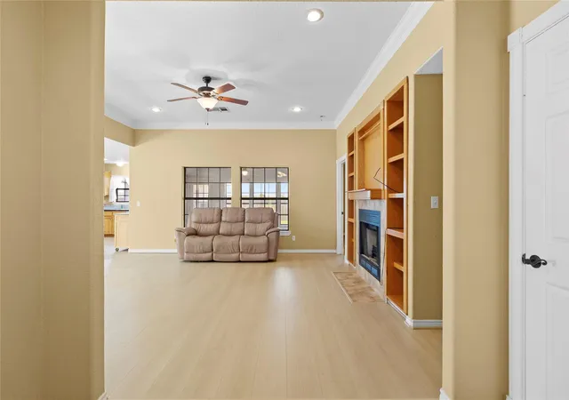 Photo 2 of Sale Pending at 311 Sam Houston Dr, El Campo, TX 77437 | MLS# 6687713 | Listing updated on 2026-09-14