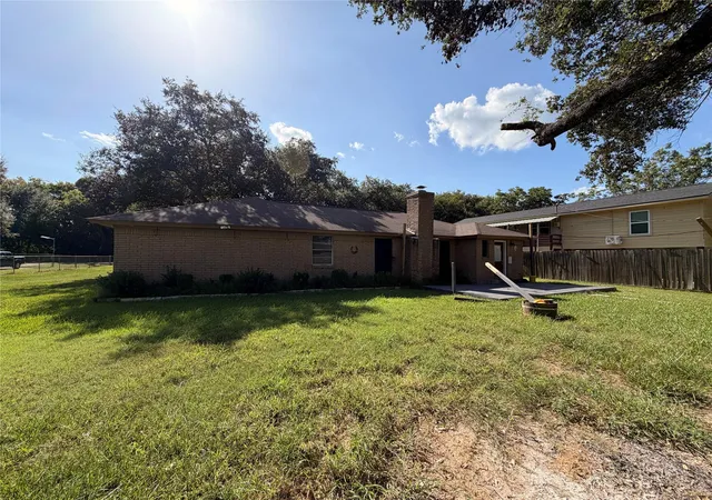 Photo 3 of Single family home for sale at 3103 Pennsylvania Rd, Fresno, TX 77545 | MLS# 93845005 | Listing updated on 2026-09-15