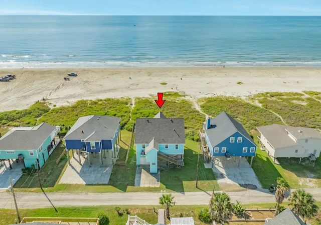 Photo 3 of Single family home for sale at 21514 Kennedy Dr, Galveston, TX 77554 | MLS# 14943119 | Listing updated on 2026-09-16