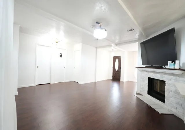 Photo 3 of Sale Pending at 8615 Brookren Cir, Houston, TX 77072 | MLS# 26136399 | Listing updated on 2026-09-22