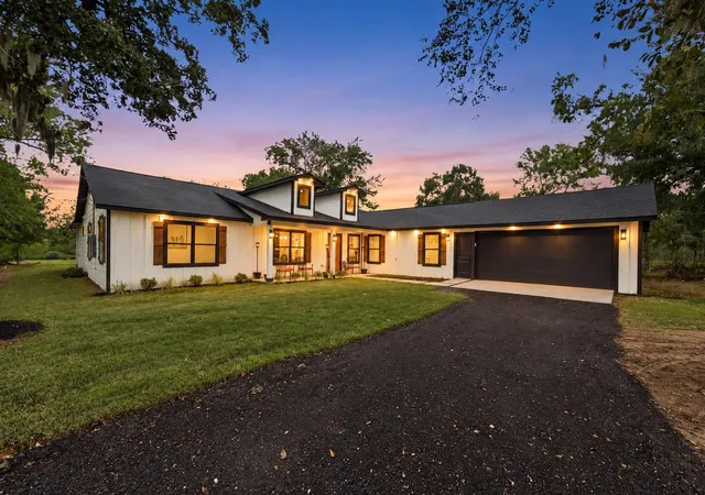 Photo 1 of Single family home for sale at 22177 Fm 359 Rd, Hempstead, TX 77445 | MLS# 68268633 | Listing updated on 2026-09-22