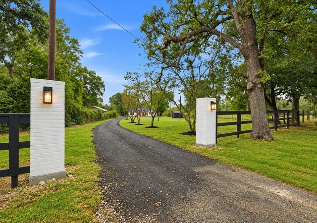 Photo 2 of Single family home for sale at 22177 Fm 359 Rd, Hempstead, TX 77445 | MLS# 68268633 | Listing updated on 2026-09-22
