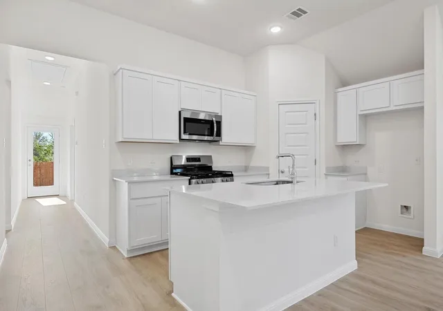 Photo 3 of Single family home for sale at 1130 Pine Rivage Dr, Huffman, TX 77336 | MLS# 84535093 | Listing updated on 2026-09-05