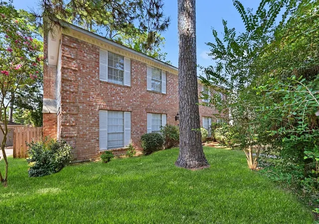 Photo 3 of Single family home for sale at 11719 Moorcreek Dr, Houston, TX 77070 | MLS# 7318929 | Listing updated on 2026-09-02