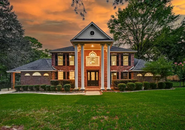 Photo 1 of Mansion for sale at 15406 Hunters Bnd Dr, Tomball, TX 77377 | MLS# 7776702 | Listing updated on 2026-09-21
