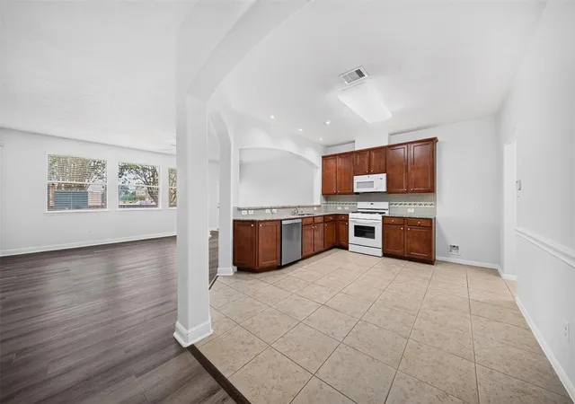 Photo 3 of Townhouse for sale at 10510 Day Trl Ln, Spring, TX 77379 | MLS# 36020579 | Listing updated on 2026-09-19