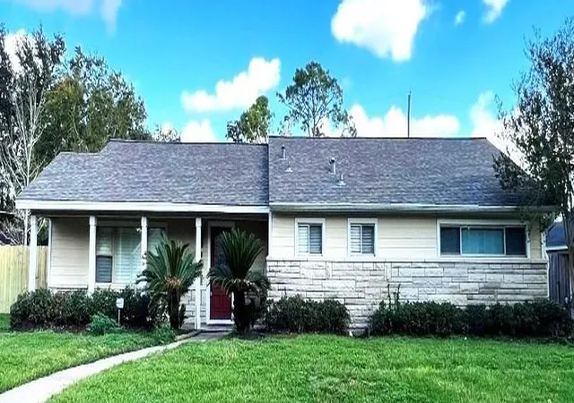 Single family home for sale at 1430 Freedonia Dr, Houston, TX 77055 | MLS# 64367350